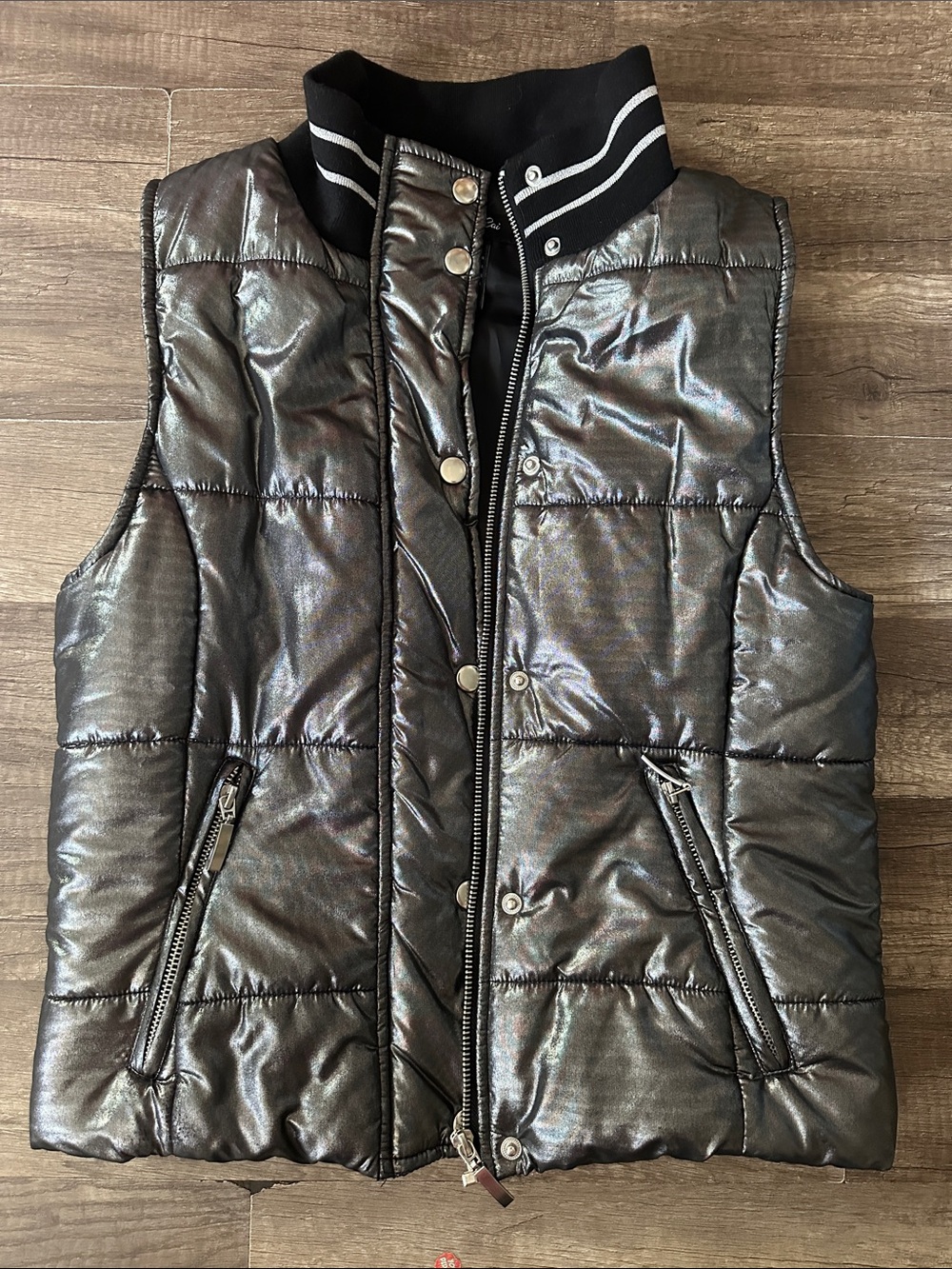 Metallic Quilted Black Puffer Vest with Rib-Trim Collar